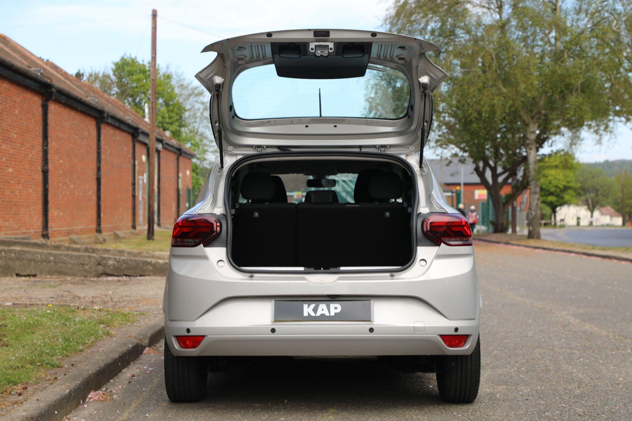 Large vehicle image